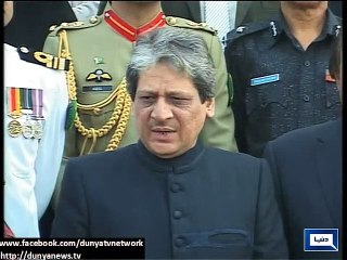 Dunya News-Governor Sindh visits Quaid's mausoleum