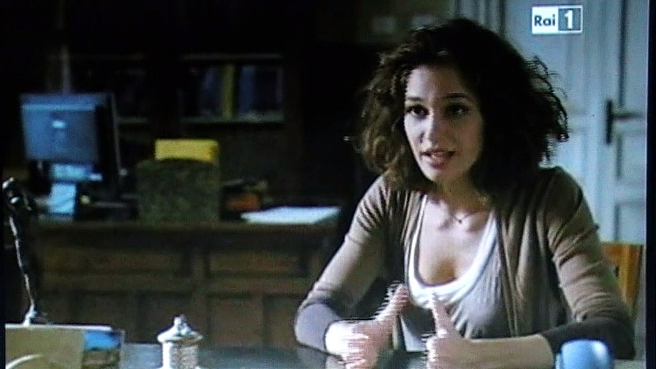 Intrigo Internazionale,parte 2a (con Ana Caterina Morariu e Isabella Ragonese)