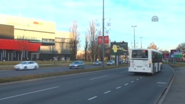 Petrol Fiyatlarındaki Düşüş, Balkanlar'ı Sevindirdi