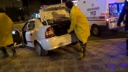 Şanlıurfa Refüje Çarpan Otomobilin Sürücüsü Yaralandı