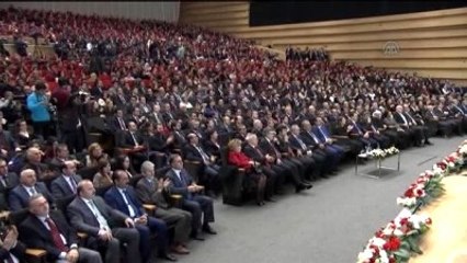 Davutoğlu: "Kendine Güvenen İnsanın Aşamayacağı Bir Engel Yoktur"