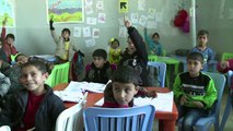 اطفال سوريون في لبنان يجدون في الدراسة منفذا من الحرب