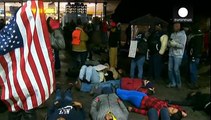 احتجاجات منددة بمقتل شاب أسود على يد شرطي أبيض في الولايات المتحدة