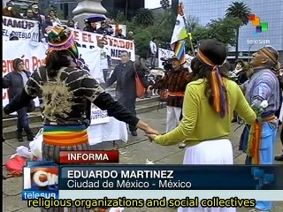 Mexico: People of different religious backgrounds pray for peace