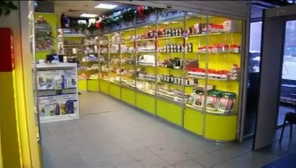 Moscou : un paillasson aux couleurs américaines piétiné à l'entrée d'un centre commercial