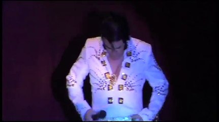 Mike Adams sings Polk Salad Annie at Elvis Day video