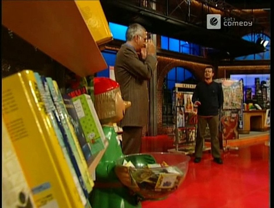 Die Harald Schmidt Show - 1314 - 2003-10-07 - Alf Poier, Signierstunde