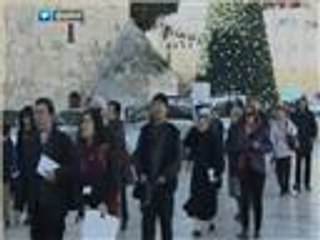 آلاف الحجاج والسياح المسيحيين بكنيسة المهد