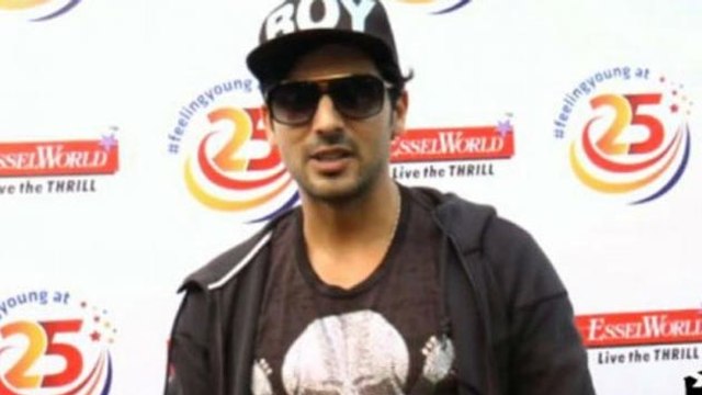 Zayed Khan Promotes Sharafat Gayi Tel Lene @ EsselWorld's Silver Jubilee Celebration
