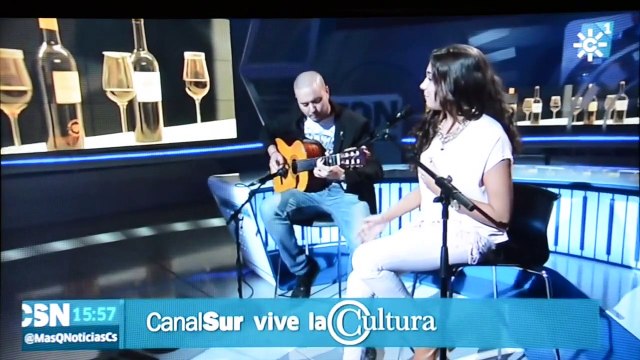 Marina García Herrera- Canal Sur Andalucía- Nos canta _Yo soy de ti_ tema en directo de Parrita (720p)
