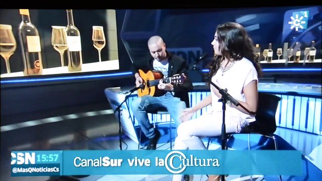 Marina - Canal Sur Andalucía- Nos canta _Yo soy de ti_ tema en directo de Parrita (720p)