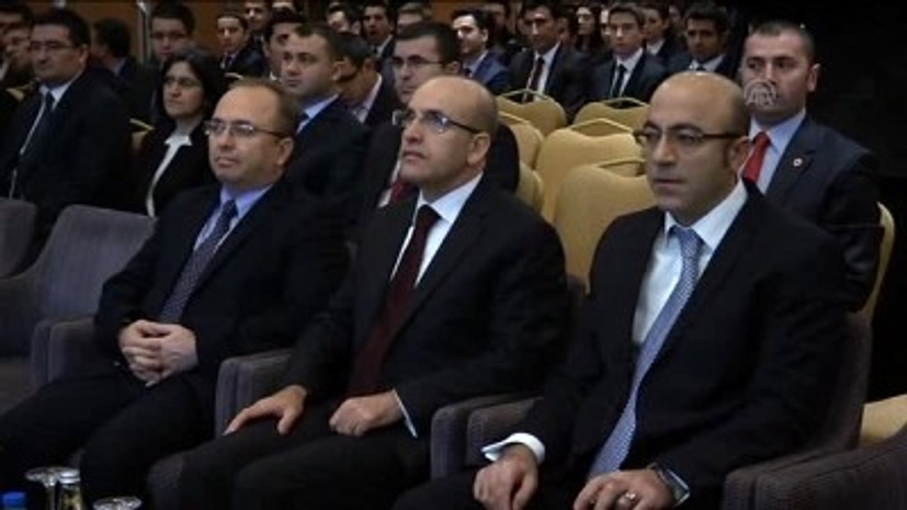 Şimşek: "Finans Sektöründeki Aktörleri Yakından İzliyoruz"