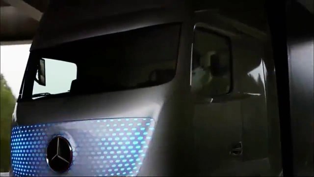 Mercedes Yapmış Yapacağını Yine