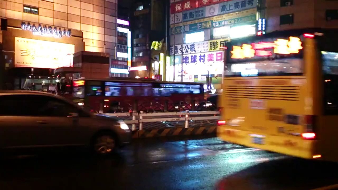 20141226柯文哲拆除古蹟忠孝西路公車專用道