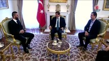Davutoğlu, Arda Turan ve Acun Ilıcalı'yı Kabul Etti