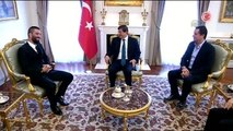 Davutoğlu, Futbolcu Arda Turan ile Acun Ilıcalı'yı Kabul Etti