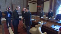 Galatasaraylı Yöneticiler ve Futbolcular Cumhurbaşkanlığı Sarayı'nda