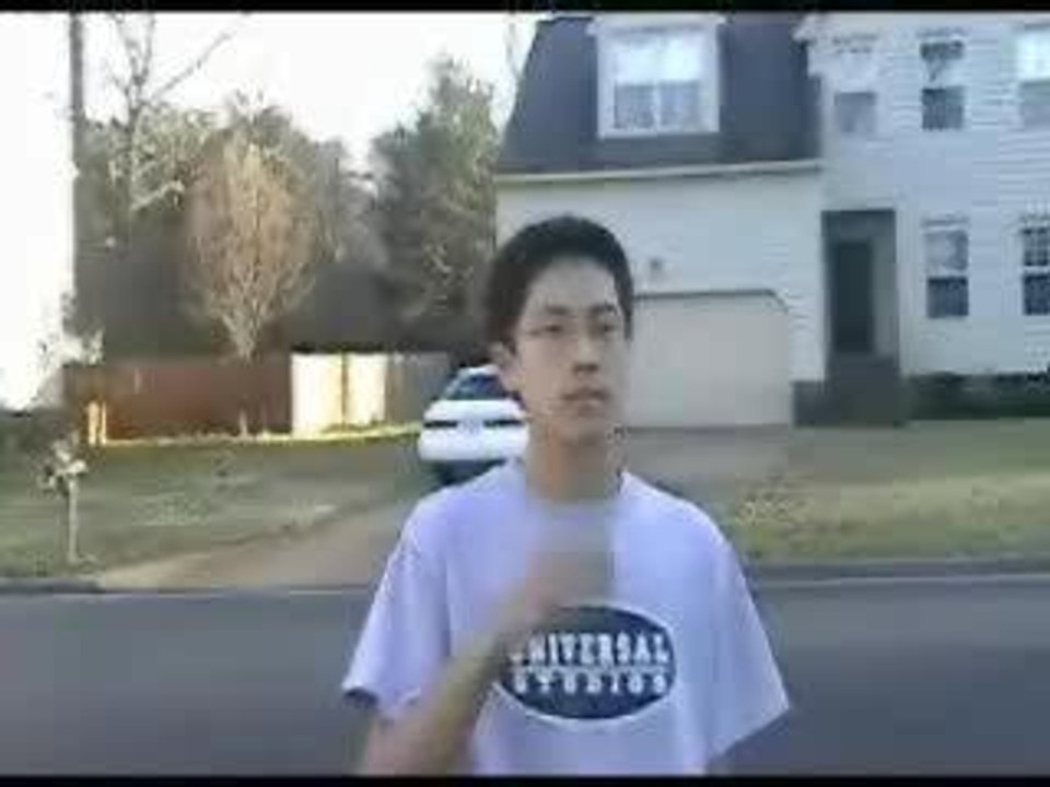 Régis fait un backflip