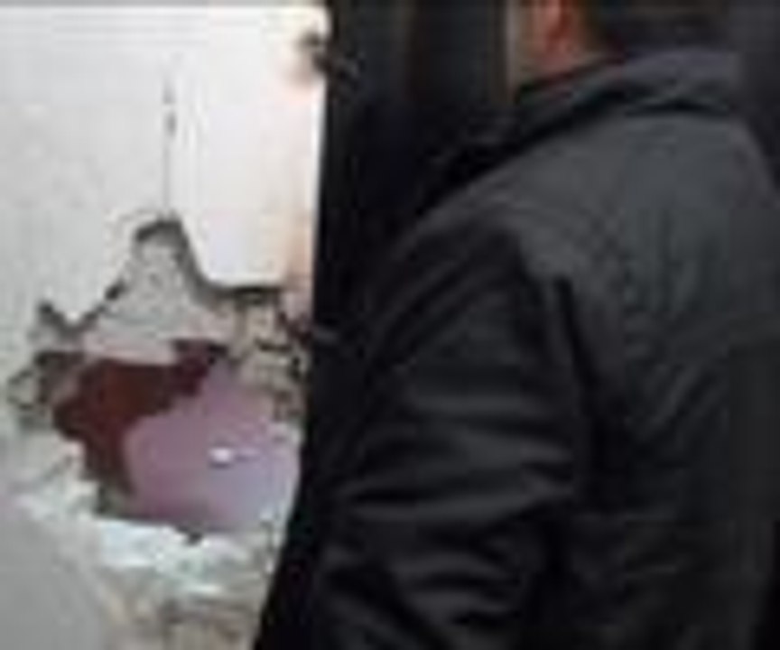 Polis, parti binasına "koçbaşı"yla girdi