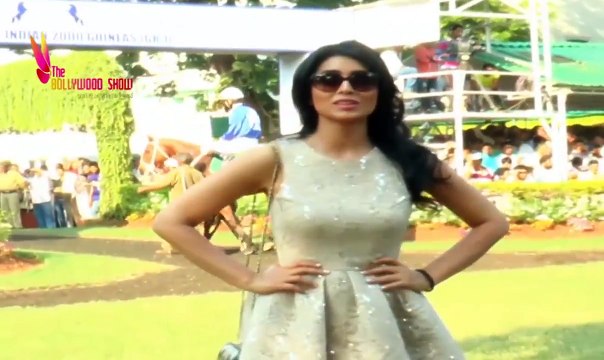 Hot Shriya Saran Exposed Sexy Juicy Thighs