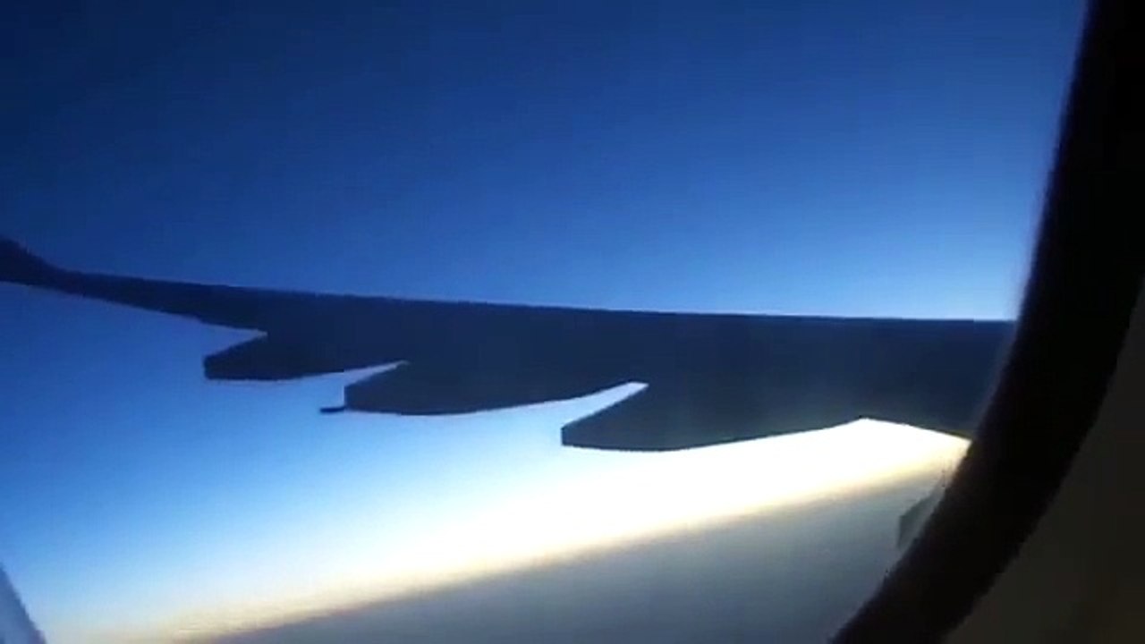 UFO Sightings Breaking News Malaysia Flight 370...