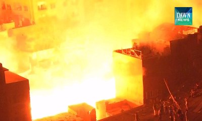 Fire breaks out in Karachi timber market