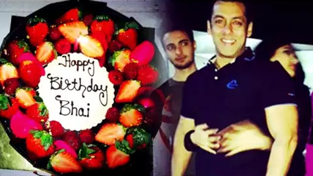 Salman Khan’s 49th Birthday Party @ Panvel Farmhouse Inside Pictures