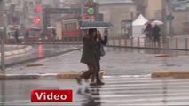 İstanbul Güne Yağmurla Uyandı