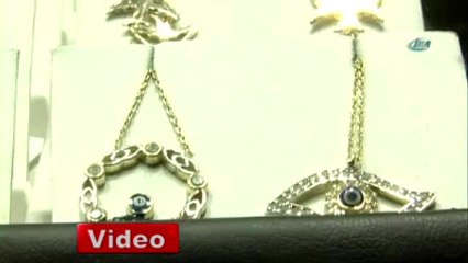 Ağlamayan Bebeğe Altın Emzik