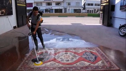 Ot Biçme Makinası İle Halı Yıkamak