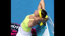 Funny pictures caught while women playing tennis