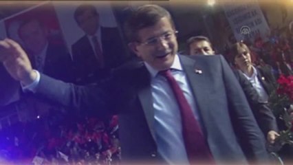 Ayna Grubundan, Davutoğlu İçin "Bir Yiğit Adam" Şarkısı