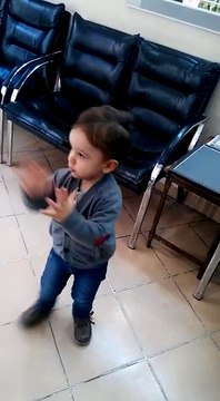 Kuaförde 2 Yaşındaki Çocuğun Ankara Oyun Havasına Oynaması