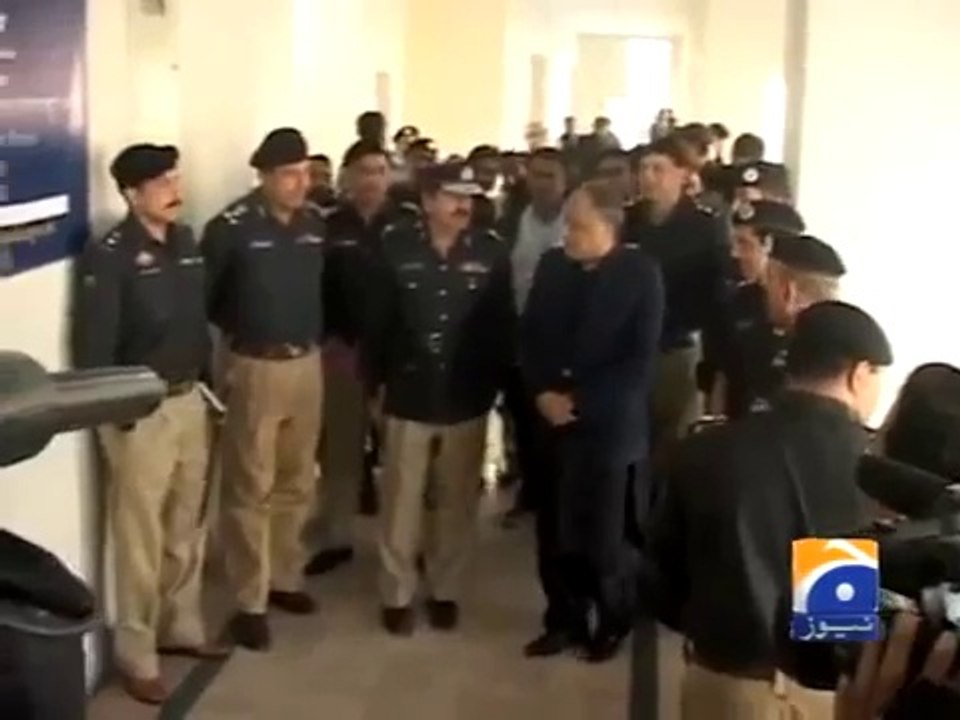 karachi plice on fire