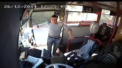 Adana Halk Otobüsünde Kanlı Kavga 2 Yaralı Ek Görüntü