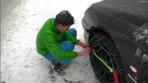 Neige: pour les automobilistes, les chaînes avant de chausser les skis