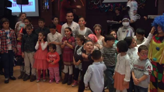 Lösemili Çocuklara Yılbaşı Eğlencesi