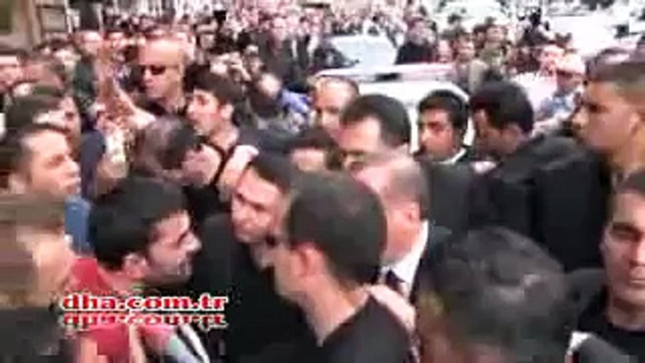 BAŞBAKAN ERDOĞAN YUH ÇEKERSEN TOKADI YERSİN