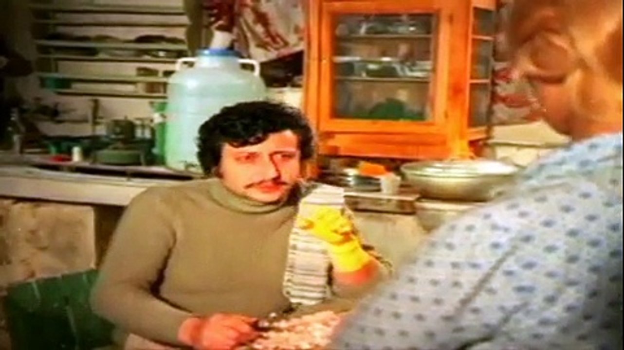 Emel SAYIN - MAVİ BONCUK