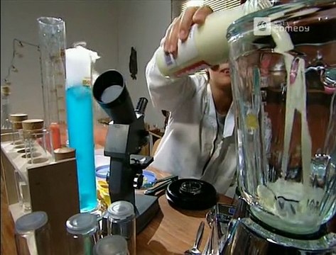 Die Harald Schmidt Show - 0937 - 2001-06-08 - Hans Werner Olm, Anna Bertheau, Helmut und Nicky machen Sushi