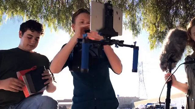 TBWA Media Arts Lab pour Apple - tablette iPad Air, «Make a film with iPad» - février 2015