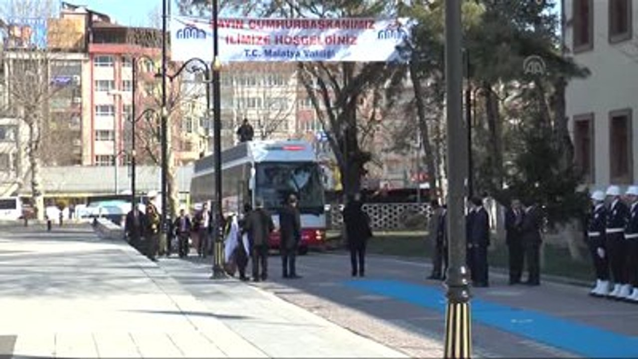 Cumhurbaşkanı Erdoğan, Malatya Valiliğini Ziyaret Etti