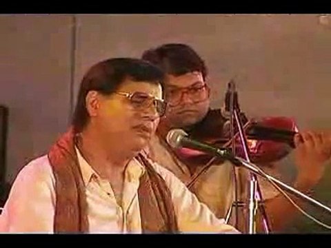Ye Daulat Bhi Le Lo - Jagjit Singh LIVE ON STAGE BEST PERFORMANCE