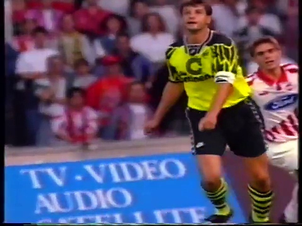 Vier Nike - BVB Werbespots mit Willi Thomczyk