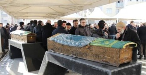 3 Dakika Arayla Doğan İkizler, 3 Dakika Arayla Vefat Etti
