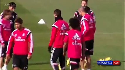 Cristiano Ronaldo molesto porque lo pusieron al centro en 'camotito'