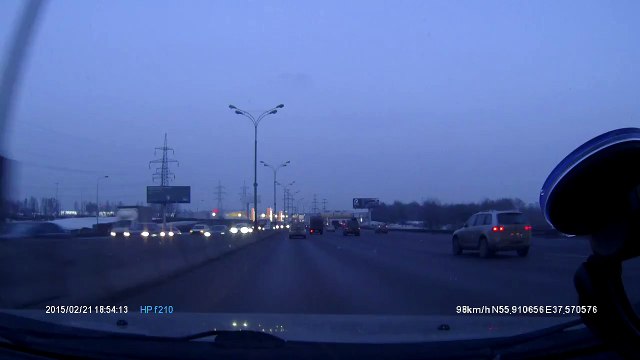 Запрыгнул на отбойник - ДТП на МКАД 21.02.2015