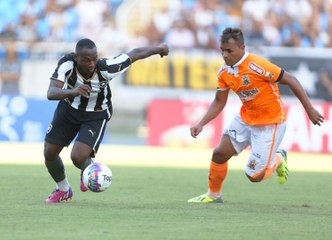 Decisivo! Jobson deixa o dele e garante vitória do Bota de virada