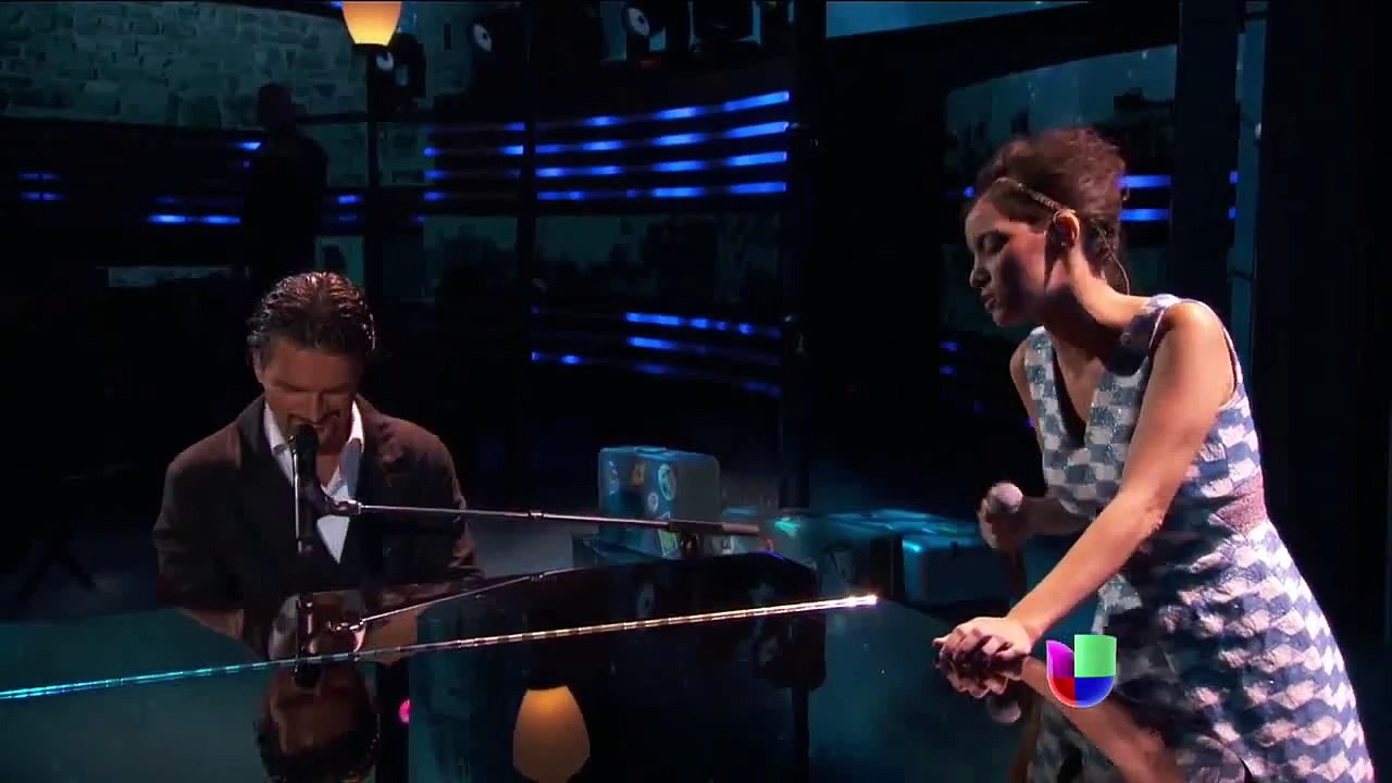 Ricardo Arjona y Gaby Moreno 'Fuiste Tú' -  Premio lo Nuestro 2015.
