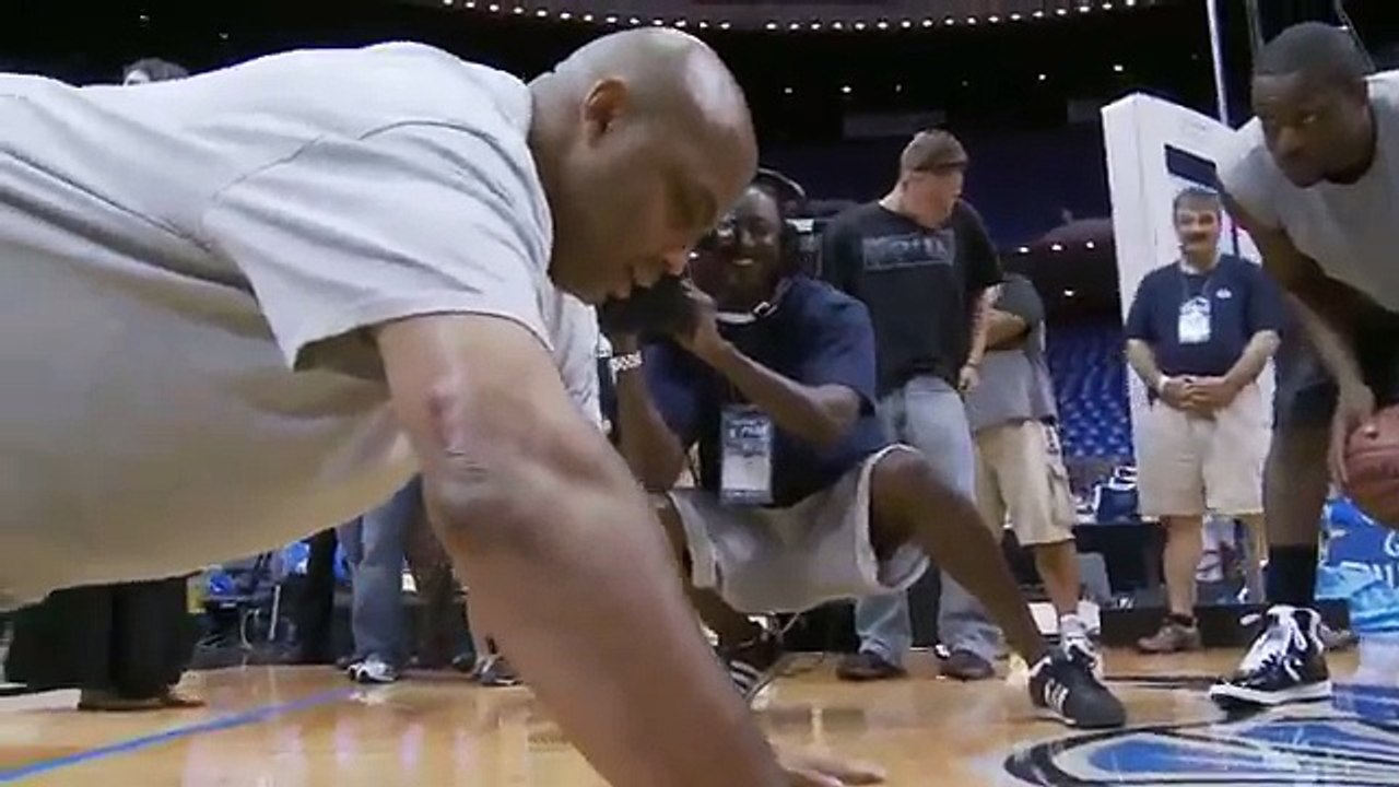 How many pushups can Charles Barkley Do